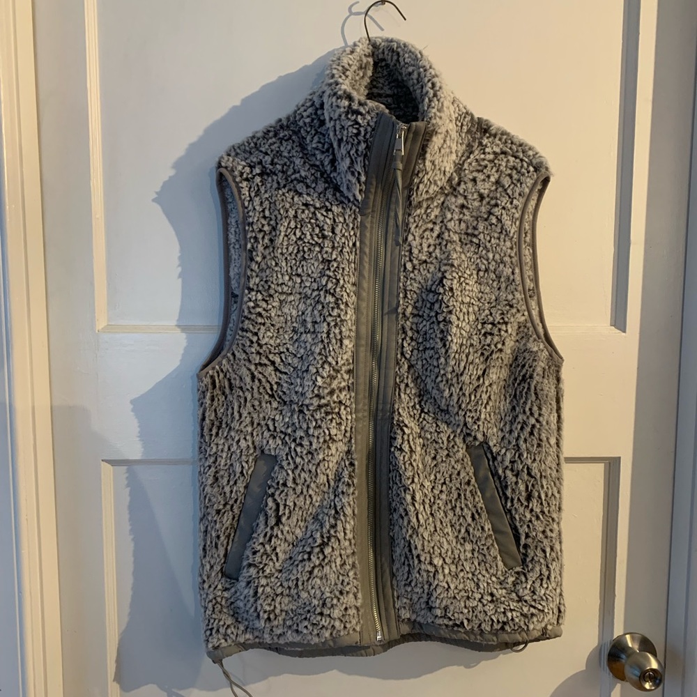 Abercrombie & Fitch Sherpa Vest